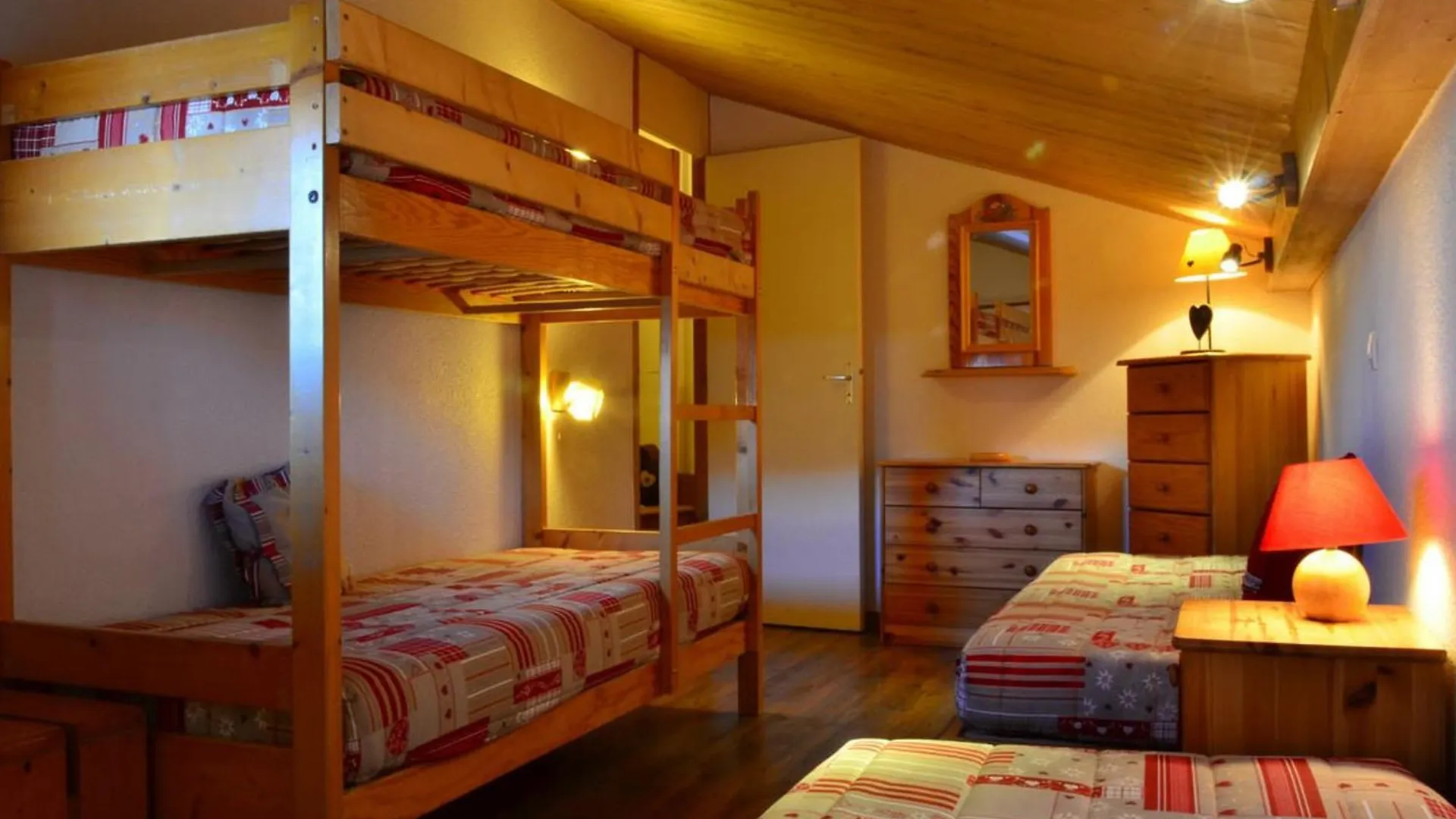 Duplex Renove 8 Pers. A 3 Min Des Pistes Avec Balcon Et Parking Gratuit - Fr-1-329-94 Apartment La Plagne-Tarentaise France